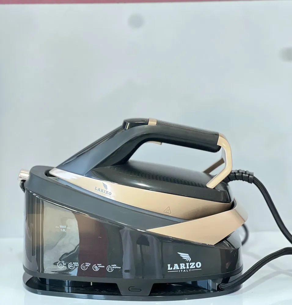 اتو بخار مخزن دار لاریزو مدل LA-1650